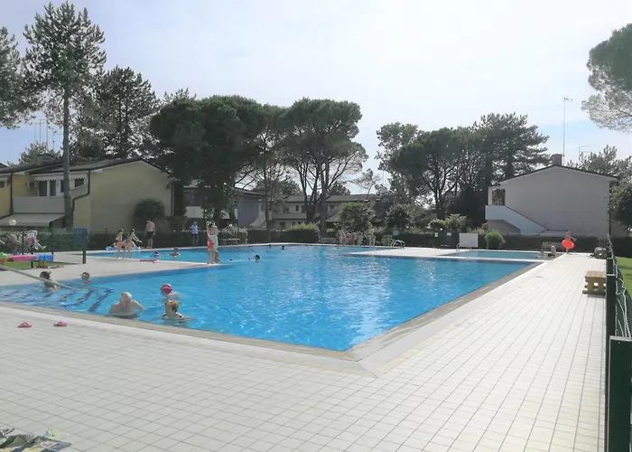 Azzurro Via Livenza 1 Daire