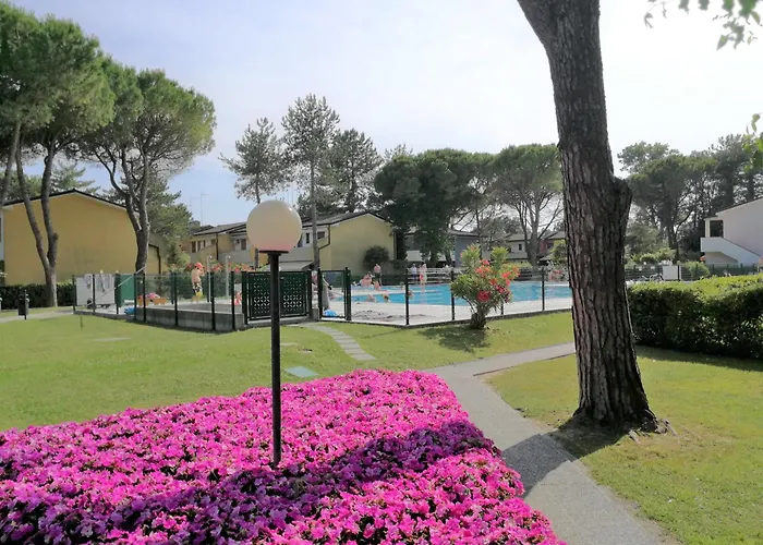 Azzurro Via Livenza 1